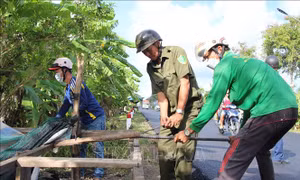 Hậu Giang: Xử lý nghiêm tình trạng lấn chiếm lòng, lề đường