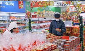 Hàng Việt chiếm ưu thế trên thị trường Tết