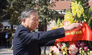 Tổng Bí thư Tô Lâm dâng hương tưởng niệm Tổng Bí thư Nguyễn Văn Cừ