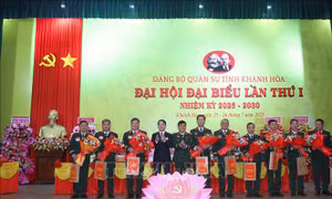 Lực lượng vũ trang tỉnh Khánh Hòa phấn đấu góp phần ổn định xã hội để phát triển kinh tế địa phương