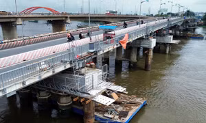 TP Hồ Chí Minh: Lên phương án hạn chế kẹt xe trong thời gian nâng tĩnh không cầu Bình Triệu 1