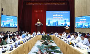 TP Hồ Chí Minh - Thành tựu 50 năm xây dựng, bảo vệ và phát triển