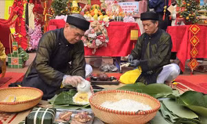 Tôn vinh, gìn giữ nét đẹp Tết cổ truyền trong nhịp sống đô thị Thủ đô