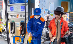 Yêu cầu các doanh nghiệp xăng dầu đảm bảo cung ứng liên tục cho thị trường