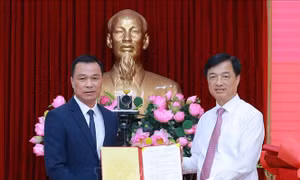 Thiếu tướng Tô Anh Dũng là Phó Bí thư Tỉnh ủy, Chủ tịch UBND tỉnh Thanh Hóa