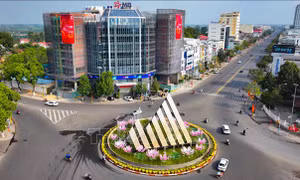 Từ sắp xếp bộ máy đến kiến tạo động lực phát triển mới