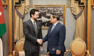 Thủ tướng Phạm Minh Chính gặp Hoàng Thái tử Jordan