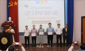 Học bổng liệt sĩ Huỳnh Thiện Nghệ tiếp sức cho học sinh, sinh viên nghèo tỉnh An Giang
