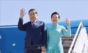 Chủ tịch Quốc hội Trần Thanh Mẫn và Phu nhân bắt đầu thăm chính thức Mông Cổ