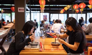 Phở Việt Nam chinh phục sinh viên Nhật Bản