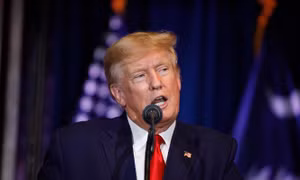 Tổng thống Trump bất ngờ tuyên bố sẽ xem xét giảm thuế quan với Trung Quốc
