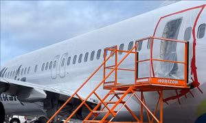 Rắc rối vẫn tiếp tục bủa vây “kỳ trăng mật” của CEO Boeing
