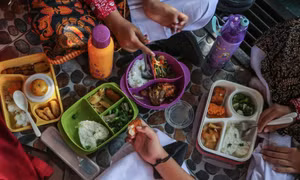 Thách thức tài chính từ việc Indonesia rộng chương trình bữa trưa miễn phí 
