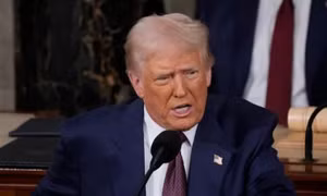 Tuyên bố bất ngờ của Tổng thống Trump về việc chia sẻ thông tin tình báo với Ukraine