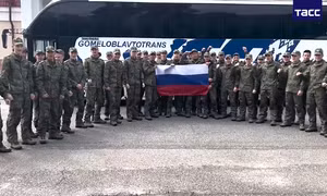 Những hình ảnh về đợt trao trả tù binh mới nhất giữa Nga và Ukraine