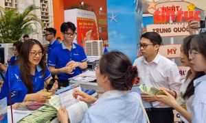 Nhân dịp này, nhiều đơn vị du lịch tung sản phẩm du lịch kích cầu dịp hè.