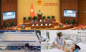 Tin nổi bật tuần 29/4-5/5: Miễn nhiệm chức vụ Chủ tịch Quốc hội đối với ông Vương Đình Huệ; Tăng cường phòng ngừa ngộ độc thực phẩm