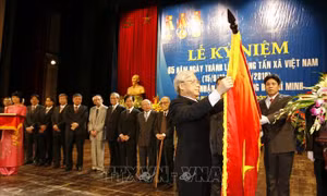 Dòng thông tin chủ lưu đồng hành cùng dân tộc