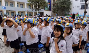 Nâng cao ý thức chấp hành pháp luật về an toàn giao thông cho học sinh