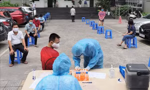 Ghi ở điểm 'nóng' phòng, chống dịch phường Đông Ngạc (Bắc Từ Liêm)
