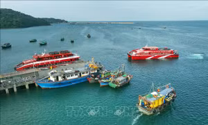 Quảng Ninh thu hút 76.000 lượt khách trong ngày đầu nghỉ Lễ 2/9