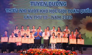 Tuyên dương thiếu nhi vượt khó học giỏi tiêu biểu toàn quốc năm 2019