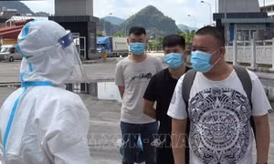 Trao trả công dân Trung Quốc nhập cảnh trái phép vào Việt Nam