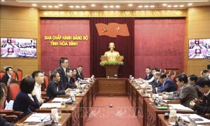 Tổng Biên tập Báo Nhân Dân Lê Quốc Minh làm việc tại tỉnh Hòa Bình