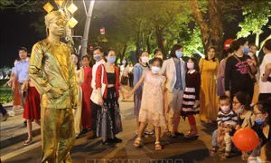 Khai trương Phố đêm Hoàng thành Huế