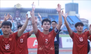 HLV Troussier: HCĐ là kỷ niệm tích cực để U22 Việt Nam bắt đầu hành trình mới