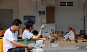 Gian nan cai nghiện thuốc lá