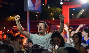 World Cup 2026: 'Biển cảm xúc' ôm trọn sông Sein