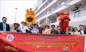 Thị trường du lịch nội địa và quốc tế cùng hứa hẹn sôi động trong năm 2023