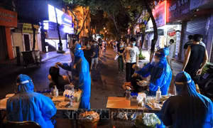 Dỡ bỏ cách ly y tế 'ổ dịch' lớn nhất quận Ba Đình