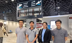 Ba thuyền viên Việt Nam trong vụ tàu bị tấn công ở Biển Đỏ lên đường về nước