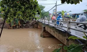 Đà Nẵng: 'Nóng' vấn đề ngập lụt, chung cư xuống cấp