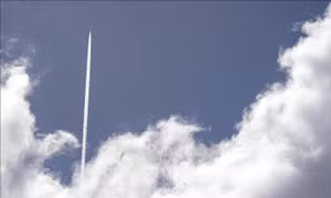 Quân đội Israel xác nhận 100 quả rocket được bắn từ Liban chỉ trong vài giờ