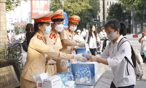 Thiết thực tiếp sức cho sĩ tử trong mùa thi