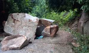 Khẩn trương khắc phục hậu quả sạt lở đá ở núi Ba Thê, An Giang