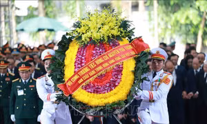 Đến tối 25/7, hơn 1.560 đoàn đã đến viếng Tổng Bí thư Nguyễn Phú Trọng