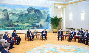 Thủ tướng Lý Cường: Quan hệ Trung - Mỹ tiến tới bước ngoặt quan trọng