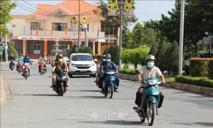 Ngày đầu thực hiện nới giãn cách xã hội ở Long An