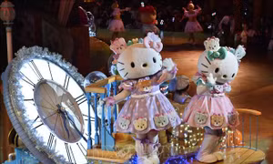 ​Mèo Hello Kitty có chủ mới sau 60 năm