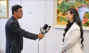Người phụ nữ gốc Việt đầu tiên sắp bay vào vũ trụ