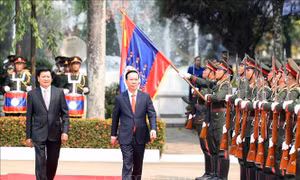 Lễ đón chính thức Chủ tịch nước Võ Văn Thưởng thăm hữu nghị Lào