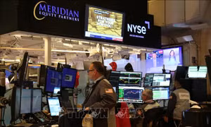 Nasdaq lập kỷ lục mới