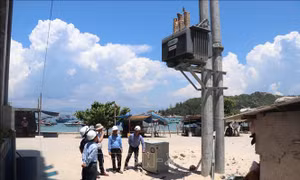Tuyến cáp ngầm xuyên biển cho xã đảo Nhơn Châu sẽ đóng điện vào ngày 8/8