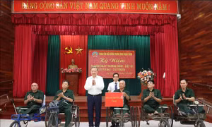 Người có công được chăm lo toàn diện
