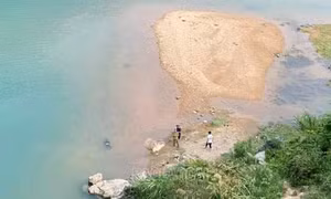 Tìm thấy thi thể thiếu niên bị đuối nước trên sông Chảy