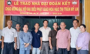 Đồng bào Phật giáo Hòa Hảo chung sức xây dựng quê hương